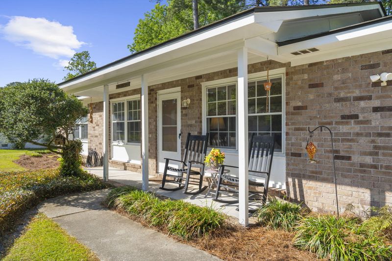 118 Carol Dr, Goose Creek, SC 29445