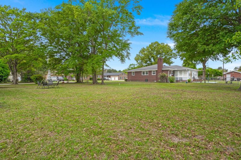 1605 Pinopolis Rd, Moncks Corner, SC 29461