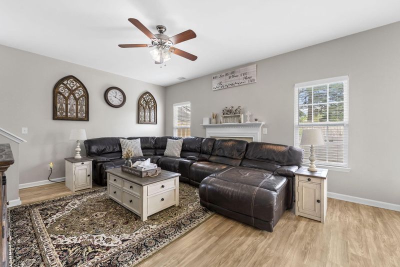 109 Hollytree Cir, Ladson, SC 29456