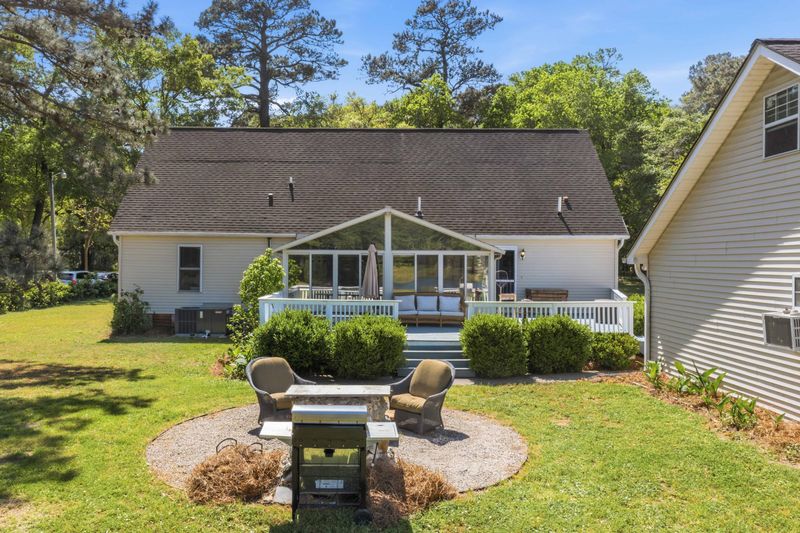 2195 River Rd, Johns Island, SC 29455