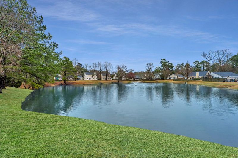 5411 Woodbreeze Dr, North Charleston, SC 29420