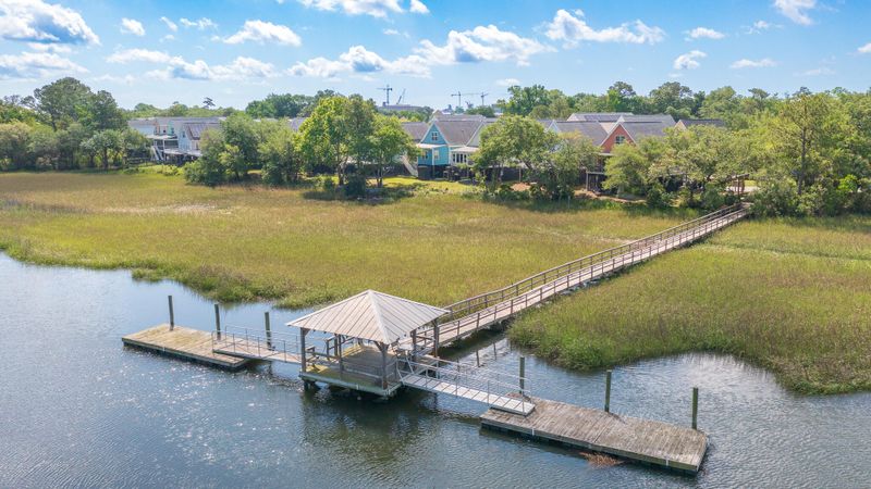 1006 Hunley Waters Cir, North Charleston, SC 29405