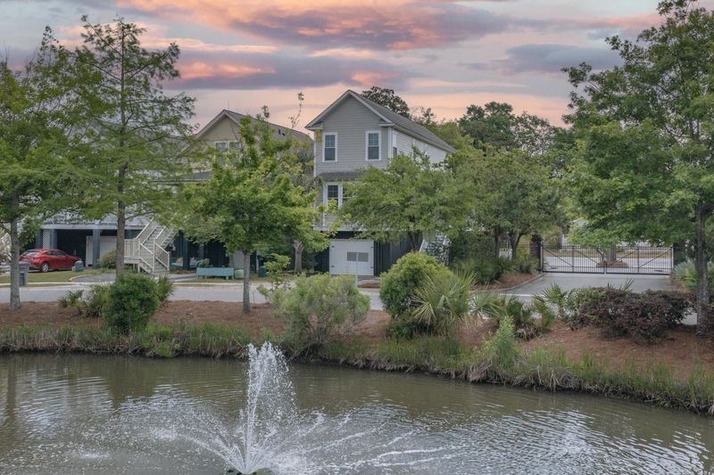 1006 Hunley Waters Cir, North Charleston, SC 29405
