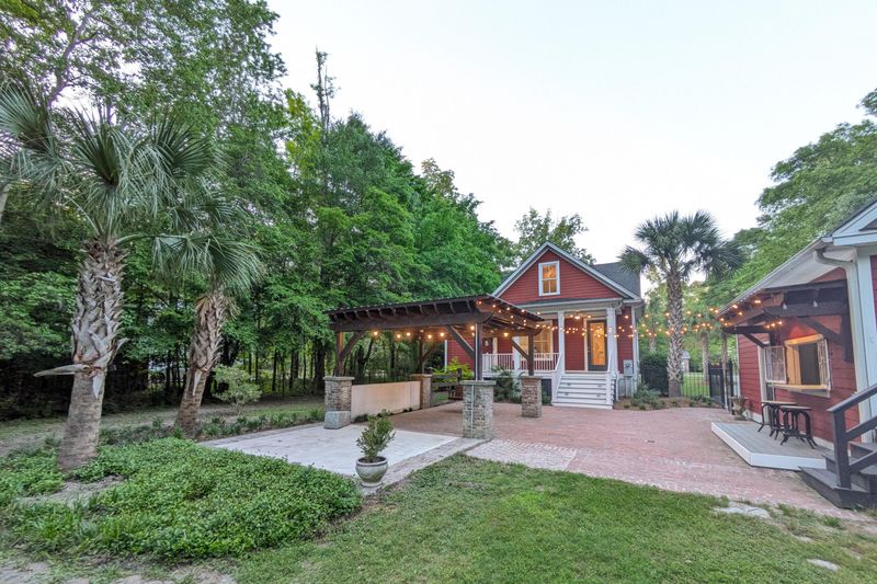 117 Deer St, Summerville, SC 29485