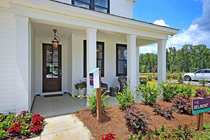 228 Creek Pointe Dr, Moncks Corner, SC 29461