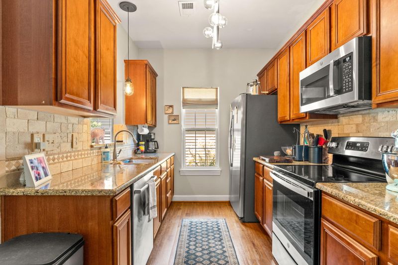 111 Garden Grove Dr, Summerville, SC 29485