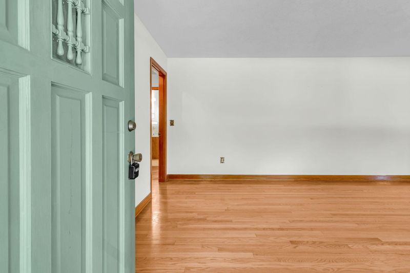 1223 Winston St, Charleston, SC 29407
