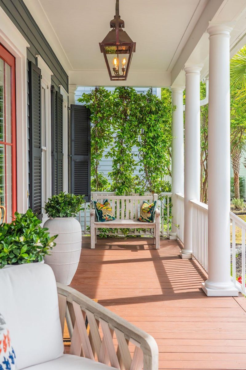 1587 Paradise Lake Dr, Mount Pleasant, SC 29464