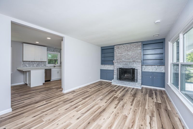113 Monroe Dr, Ladson, SC 29456