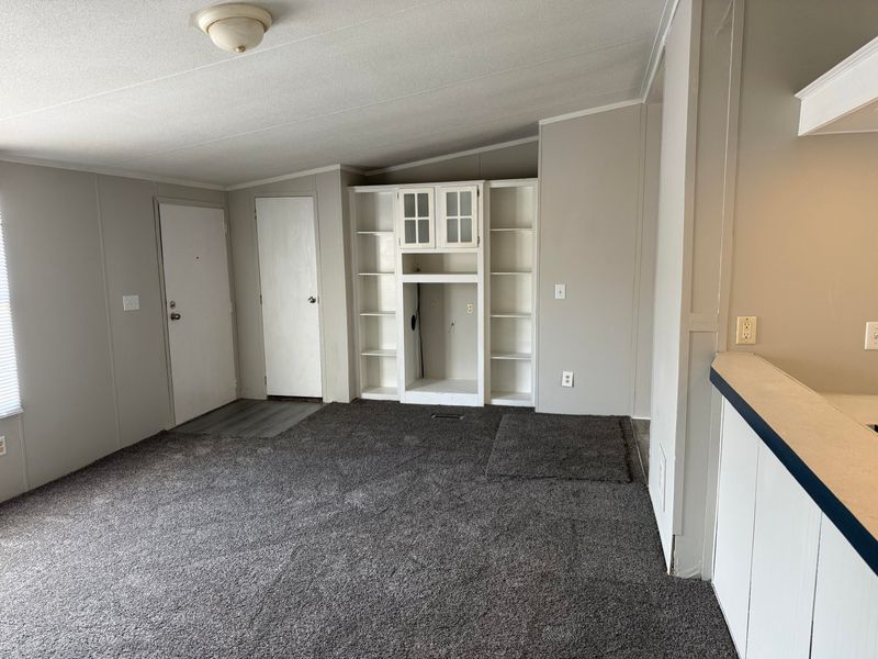 10685 Jefferies Hw, Walterboro, SC 29488