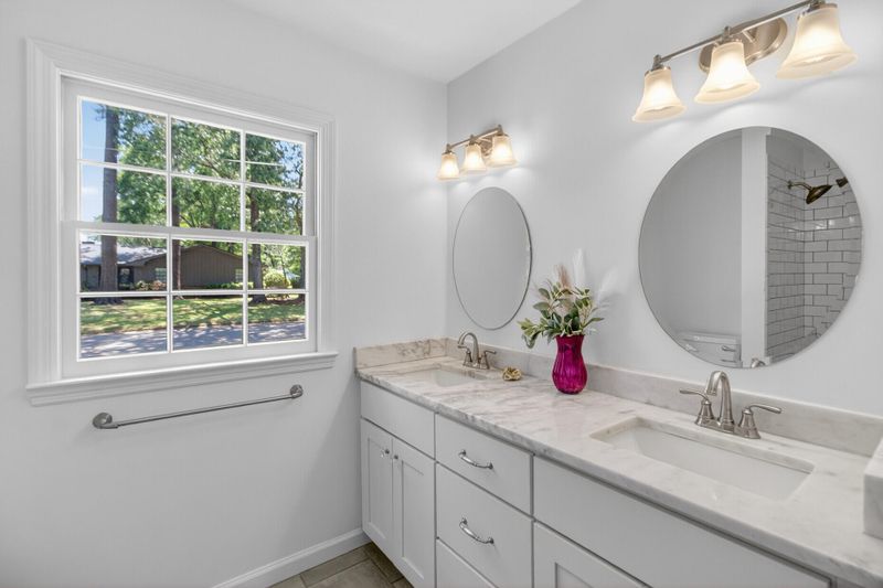9 Nuffield Rd, Charleston, SC 29407