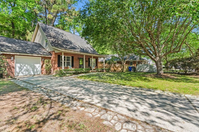 981 Stono River Dr, Charleston, SC 29412