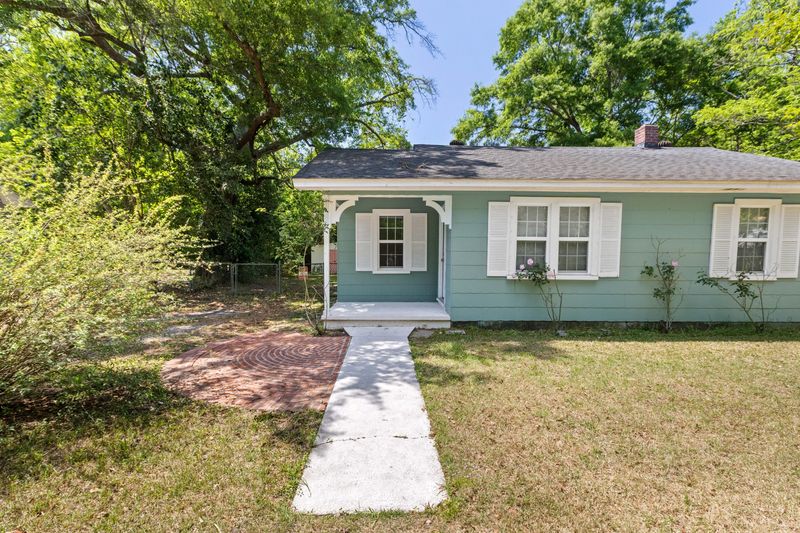 5721 Edison Ave, Hanahan, SC 29410