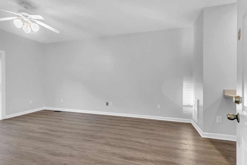 1829 Dogwood Rd #Apt 103, Charleston, SC 29414