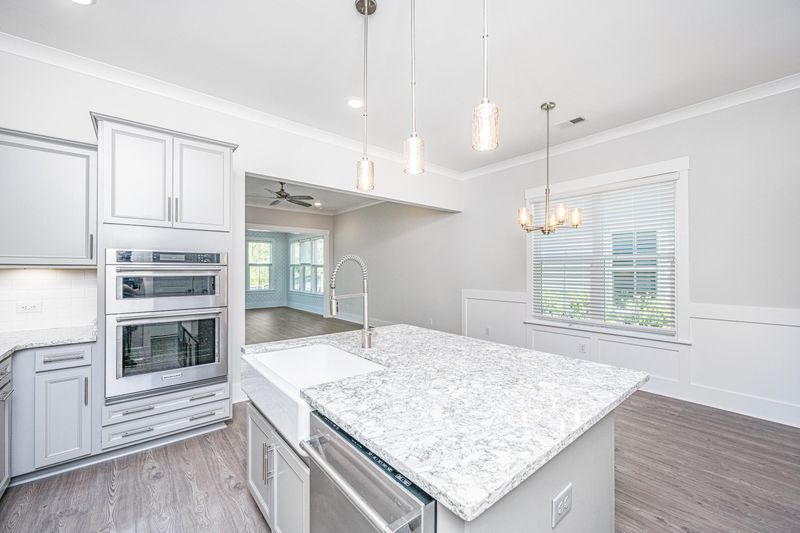218 Port Tack Dr, Charleston, SC 29492