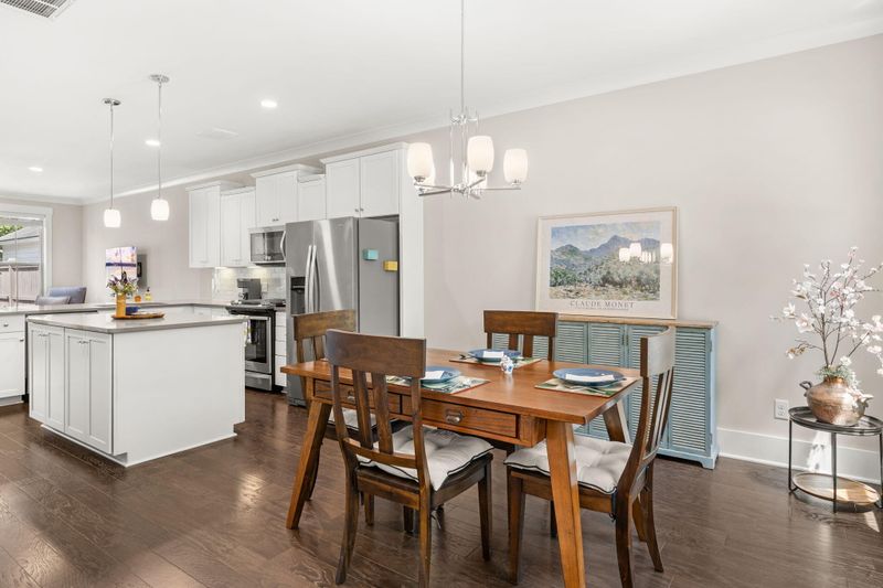 242 Oak Park St, Summerville, SC 29483