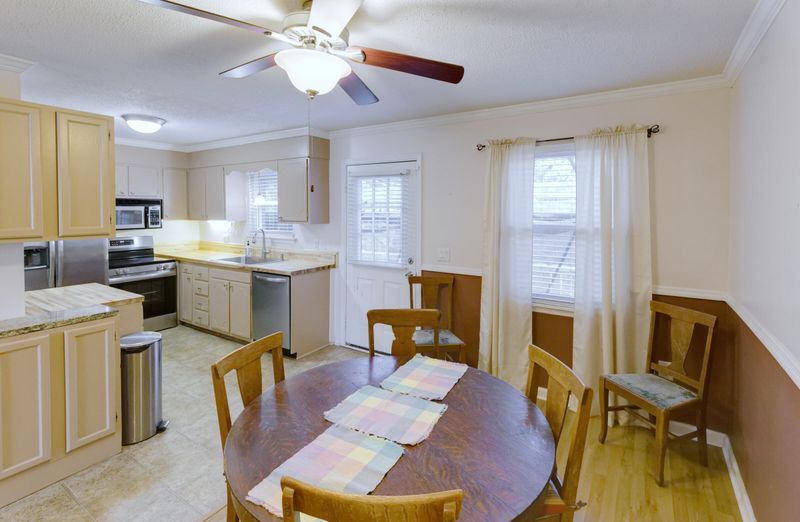 415 Parkdale Dr #16b, Charleston, SC 29414