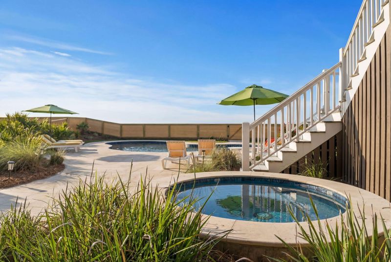 304 Ocean Blvd, Isle Of Palms, SC 29451