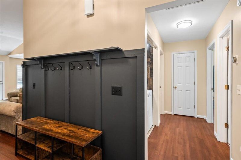 8766 Tigershark Ave, North Charleston, SC 29406
