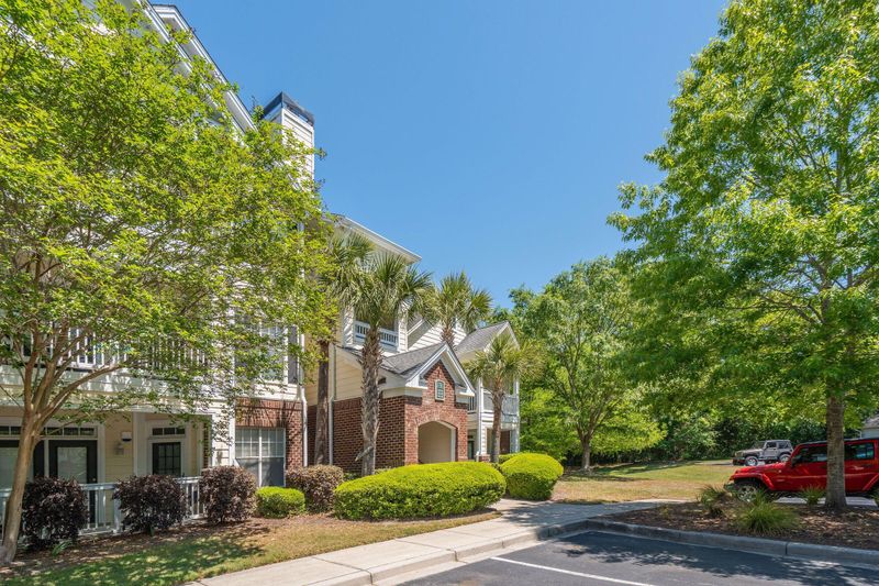 45 Sycamore Ave #318, Charleston, SC 29407