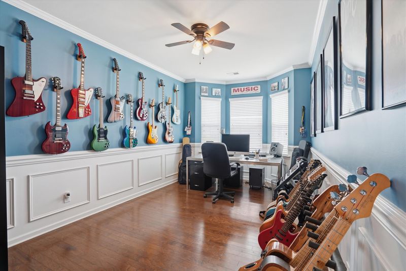 650 Silver Moss Dr, Moncks Corner, SC 29461