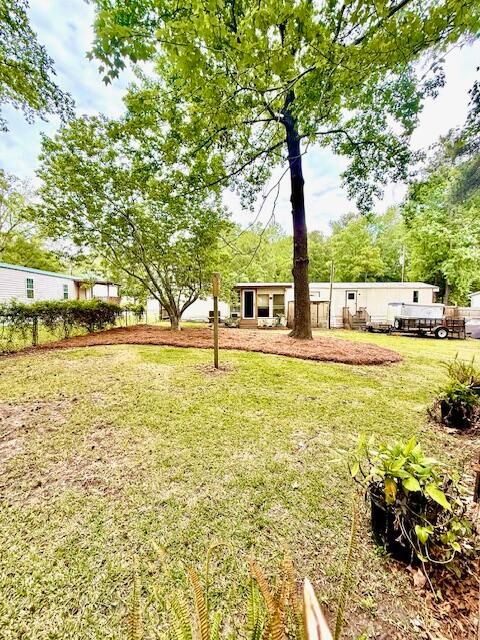 2986 Edbillellis Rd, North Charleston, SC 29406