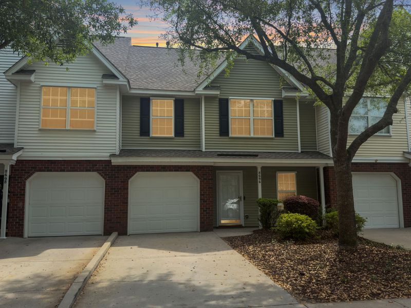 8696 Grassy Oak Trl, North Charleston, SC 29420