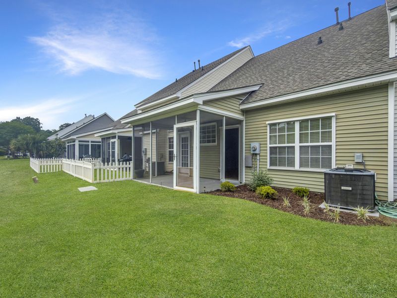8696 Grassy Oak Trl, North Charleston, SC 29420