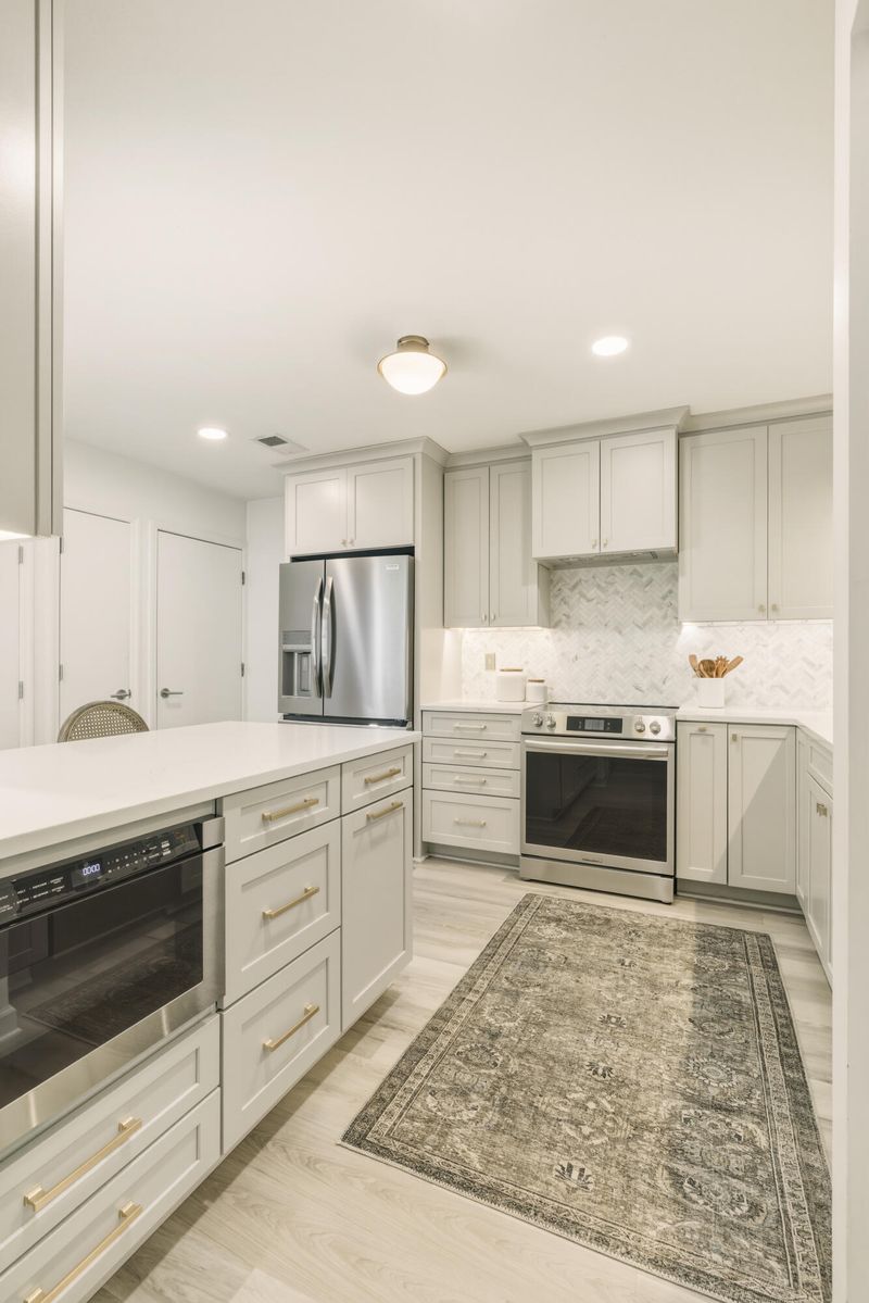 1069 Marsh Court Ln, Mount Pleasant, SC 29464
