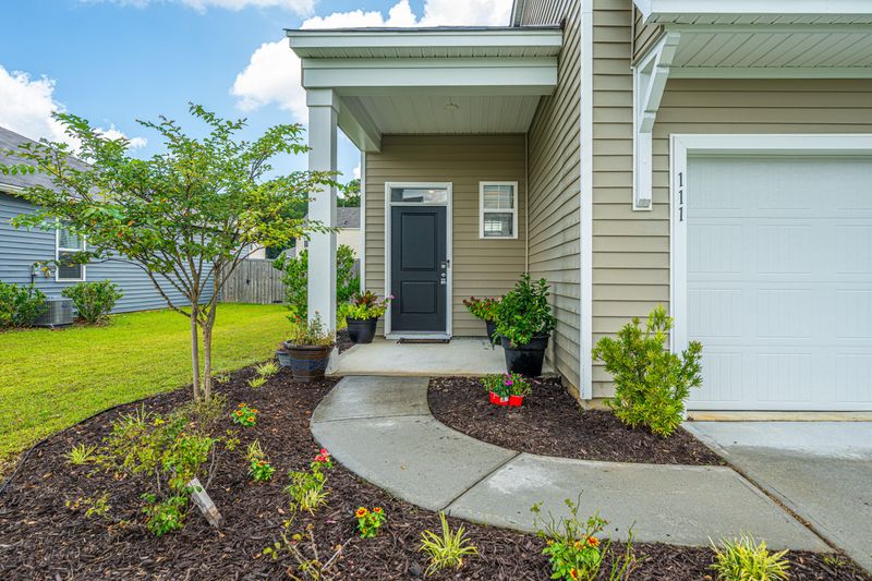 111 Akeley Ln, Summerville, SC 29483
