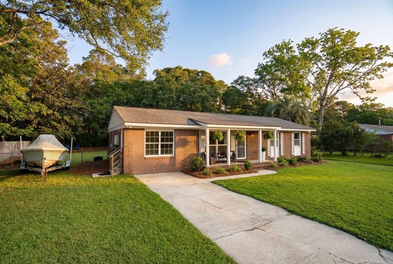 662 Schooner Rd, Charleston, SC 29412