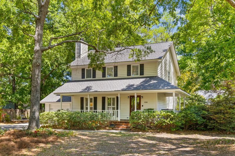 1216 Myrick Rd, Mount Pleasant, SC 29464
