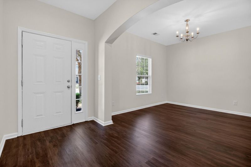 5455 Kings River Dr, North Charleston, SC 29420