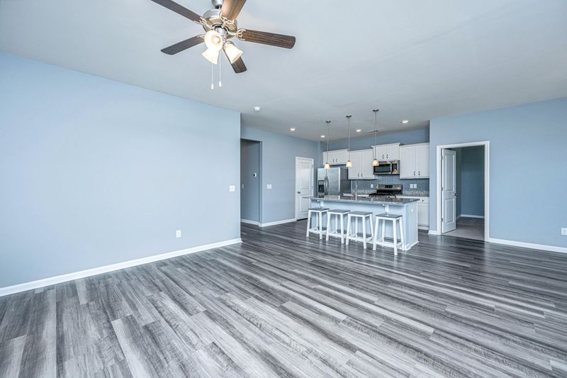 595 Wayton Cir, Moncks Corner, SC 29461
