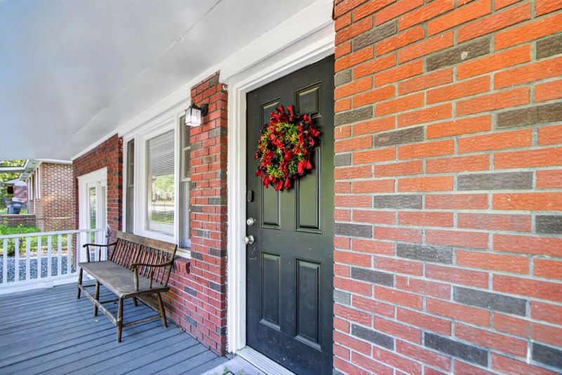 5408 Attaway St, North Charleston, SC 29406
