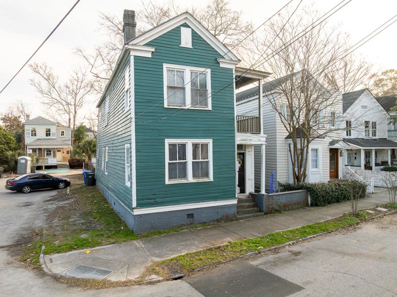 17 Maverick St, Charleston, SC 29403