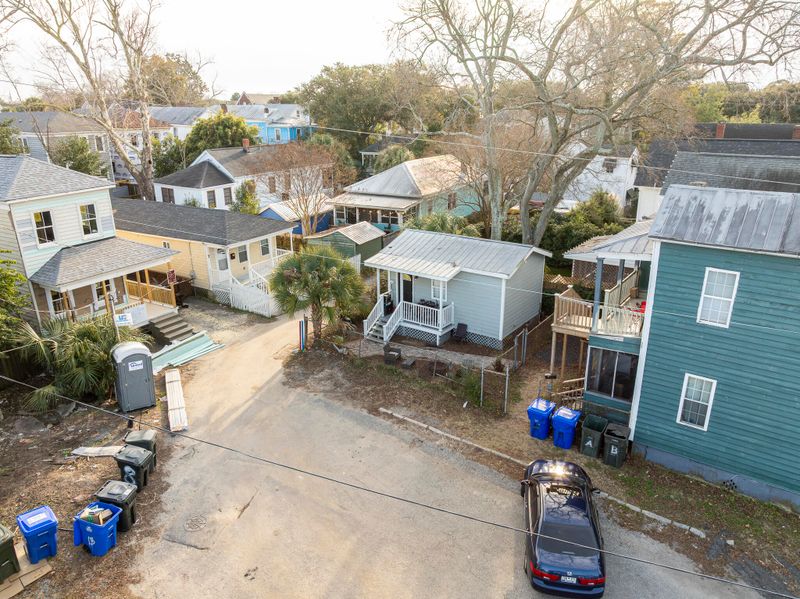 17 Maverick St, Charleston, SC 29403
