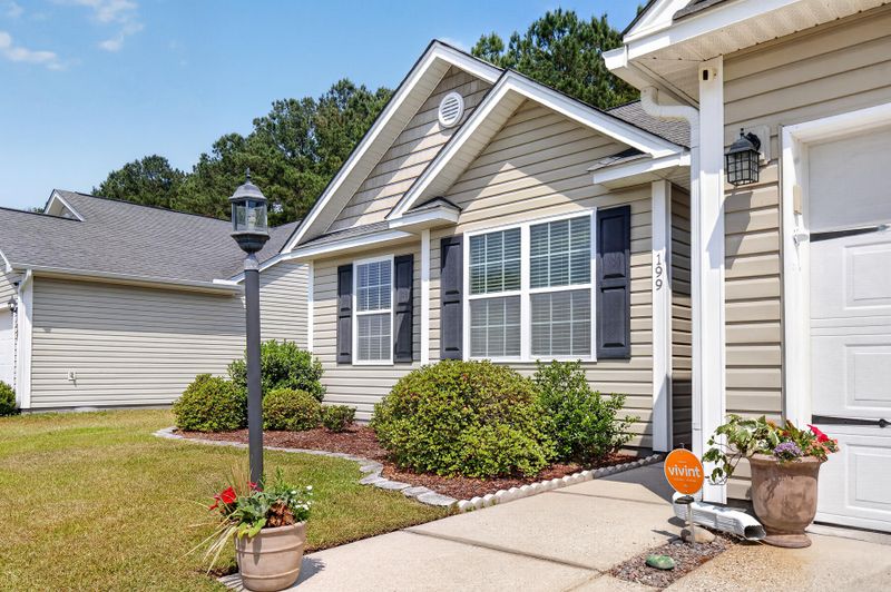 199 Highwoods Plantation Ave, Summerville, SC 29485
