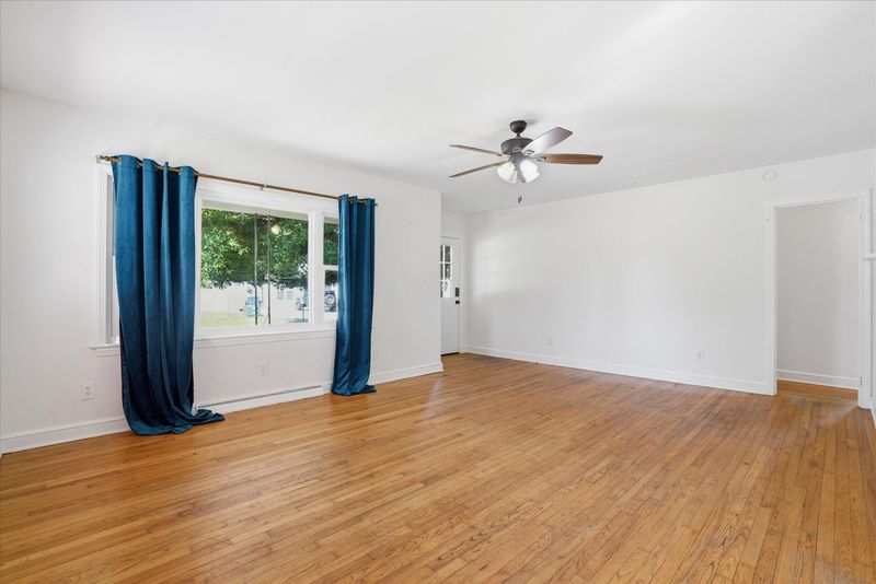 3902 Walnut St, North Charleston, SC 29405