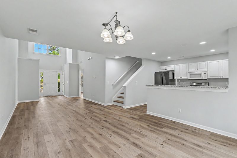 9008 Maple Grove Dr, Summerville, SC 29485