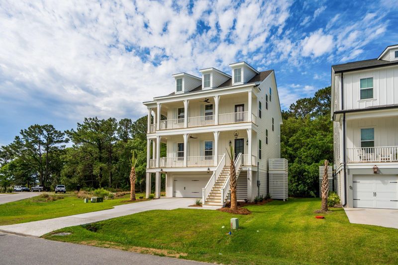 1051 Capersview Ct, Awendaw, SC 29429