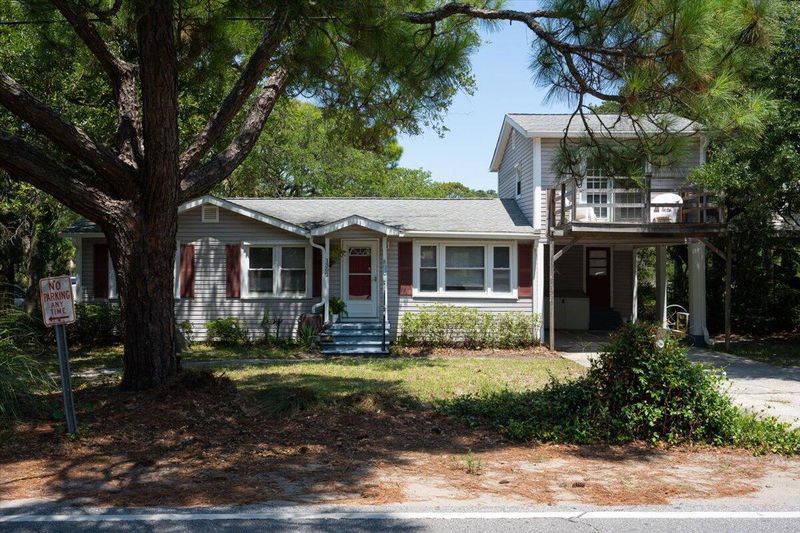 1302 E Ashley Ave, Folly Beach, SC 29439