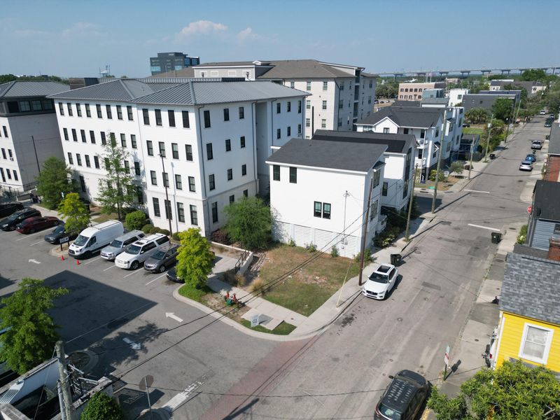 108 Cooper St, Charleston, SC 29403