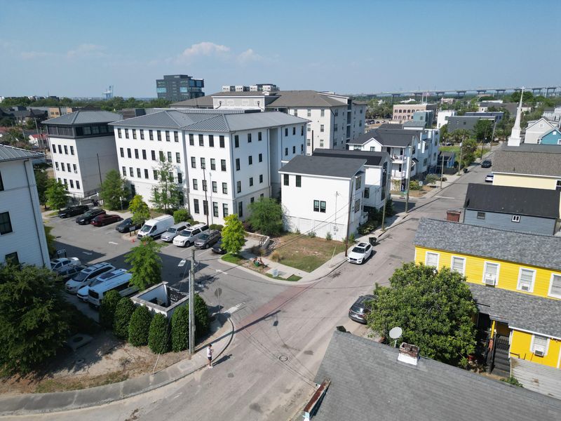 108 Cooper St, Charleston, SC 29403