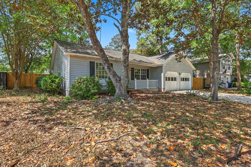 125 Cottonwood Dr, Summerville, SC 29483