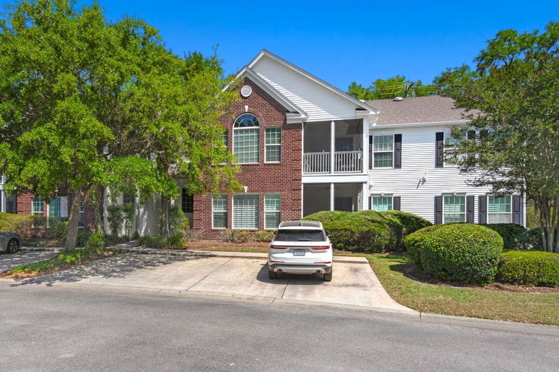 165 Golfview Ln, Summerville, SC 29485