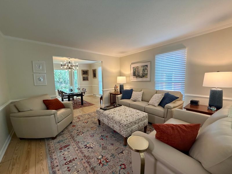 104 Seven Oaks Ln, Summerville, SC 29485
