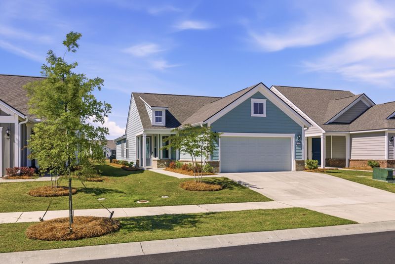 357 Dahlia Row Dr, Summerville, SC 29486