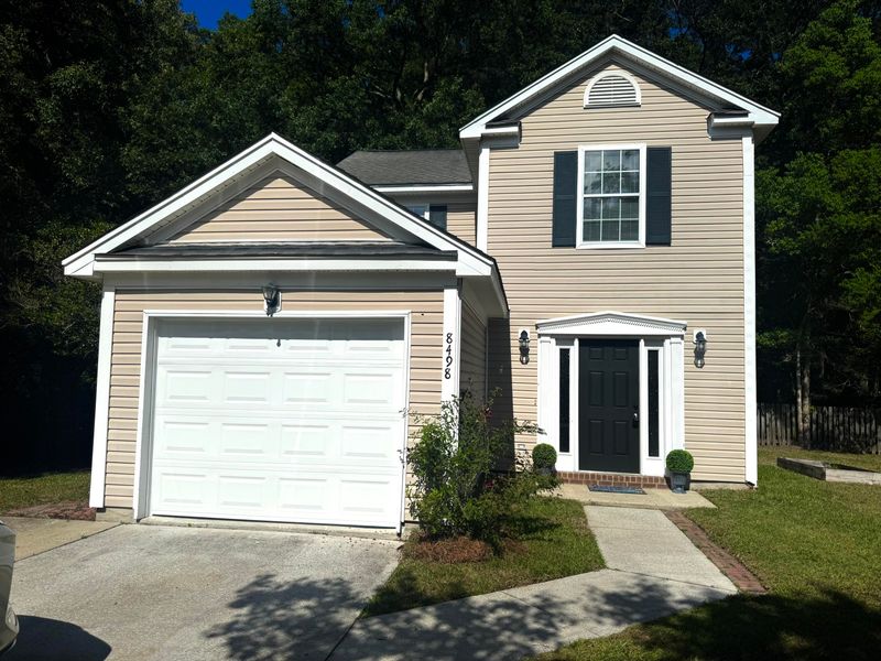 8498 William Moultrie Dr, North Charleston, SC 29420