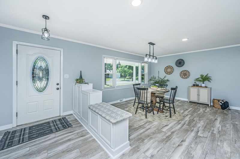 504 Dogwood Cir, Summerville, SC 29485
